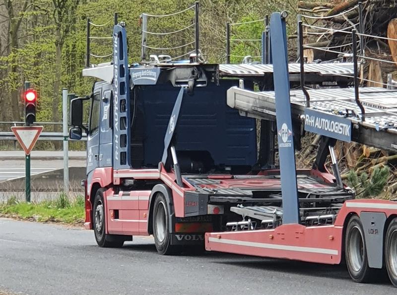 autotransporter_ohne_fahrzeuge_4_2020